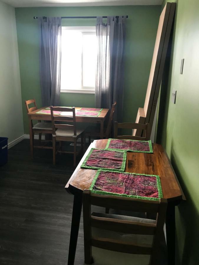 Ranny'S Private Rooms カルガリー エクステリア 写真